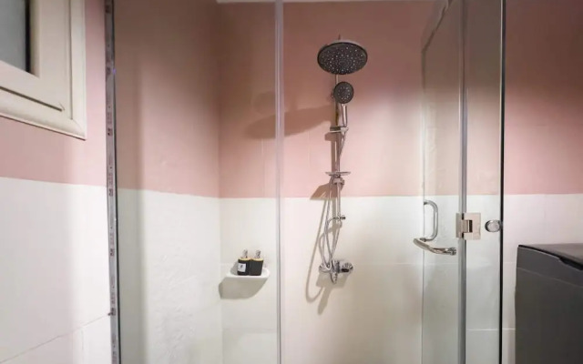 Xuru Stays I The 1bdr Grounded Cozy @ New Cairo