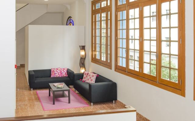 La Fabrica Urban Hostel