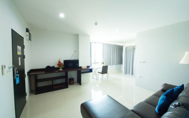 Lee Hotel