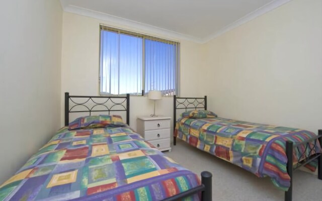 Magnus Pines, Unit 10/52 Magnus Street