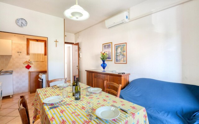 Nice Apartment in Rosolina Mare With 2 Bedrooms and Wifi