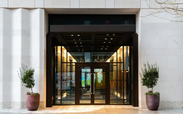 Sensational Studio Apartment in London s Vibrant Canary Wharf