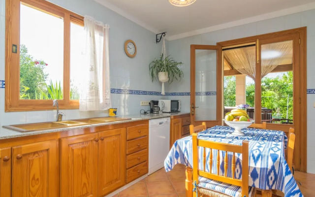 Can Tut in Campanet With 3 Bedrooms and 2 Bathrooms