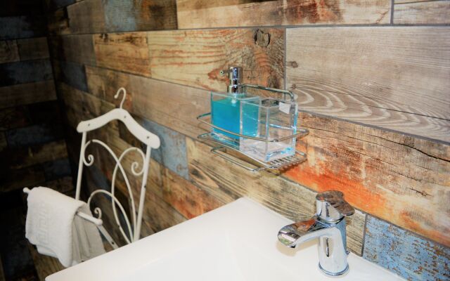 Anelia Boutique Studios & Apartments