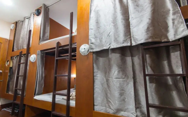 Coffee at Home Hostel - Adults Only