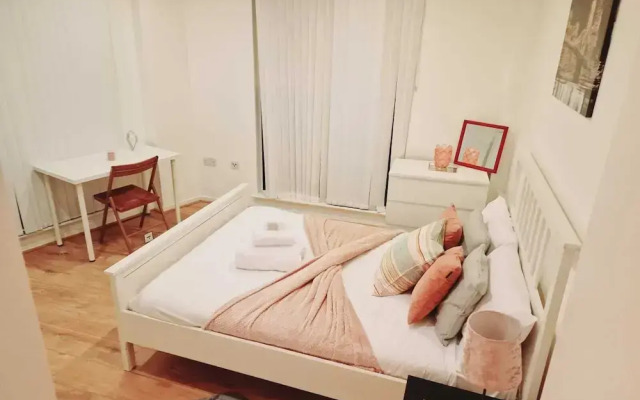 Deluxe 2-bed Apartment Near Shoreditch