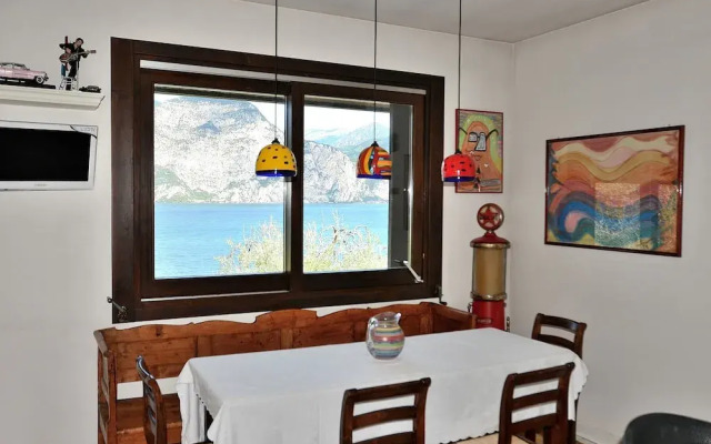 Villa Dismero With Pool
