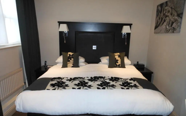 The Inn Boutique Hotel Bar and Restaurant