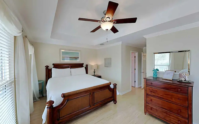 Ocean Breeze by Southern Vacation Rentals