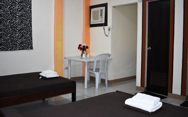 Nikita's Place Hotel