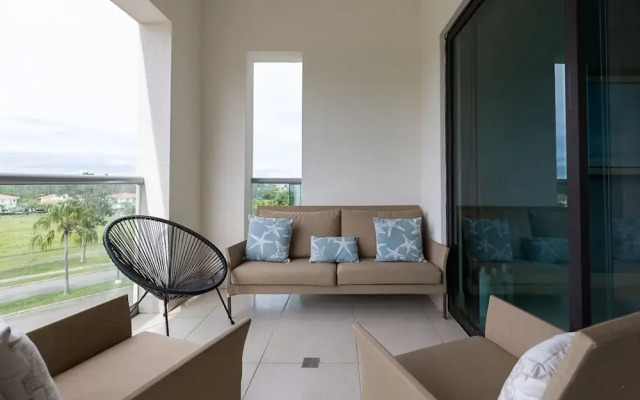 The Seashells Beach Condo by Acomodo
