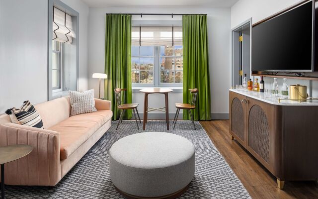 Wylie Hotel Atlanta, Tapestry Collection by Hilton