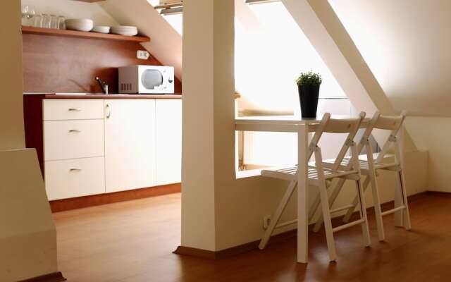 Dfive Apartments - Aranykez