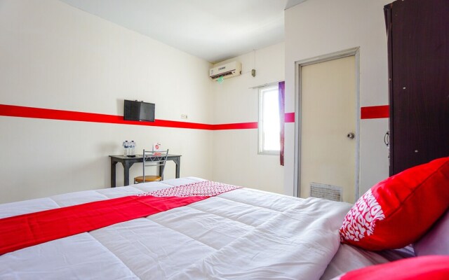 Oyo 776 Bless House
