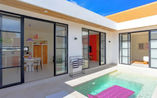 Stylish Private Pool Villa in Pererenan