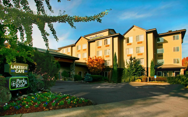 Radisson Hotel Portland Airport