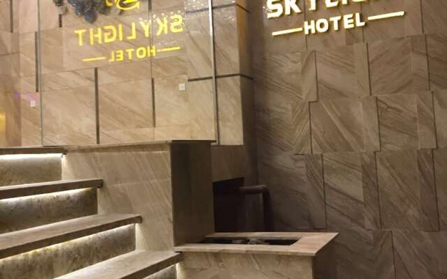 Skylight Hotel