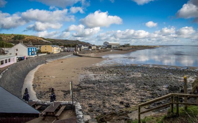 Sunrise - 5 Bedroom Luxurious Holiday Home - Pendine