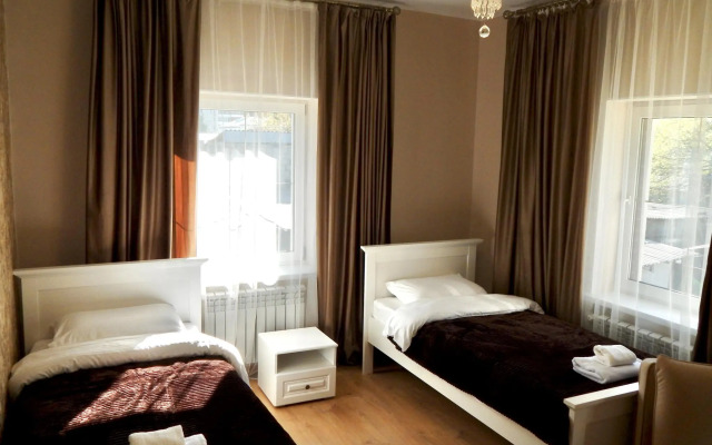 "Uman house "Seven Towers"