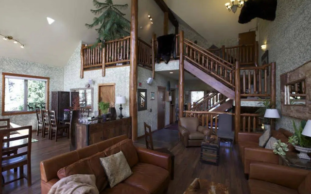 A Bear and Bison Inn