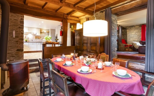 Detached Holiday Home with Sauna & Open Fire near Houffalize