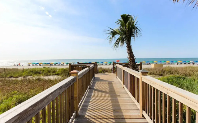 Schooner II Beach and Racquet Club