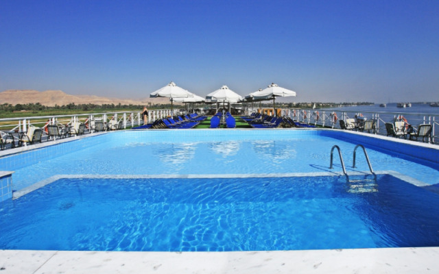 M/S Crown Emperor (luxor)