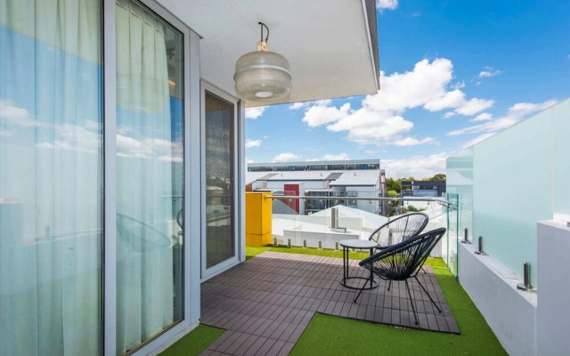The Nest - Trendy Studio Near City Centre with Roof Terrace