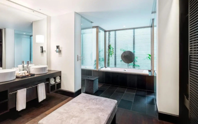 Duplexes and Penthouses at Twinpalms Phuket