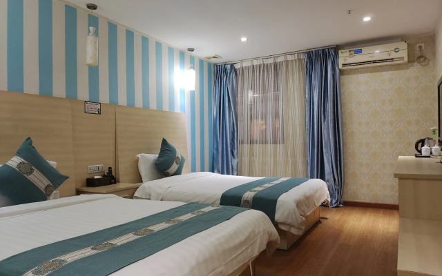 CMAX Hotel