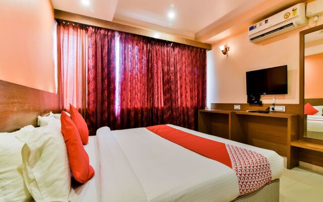 OYO 15944 Hotel Three Seas