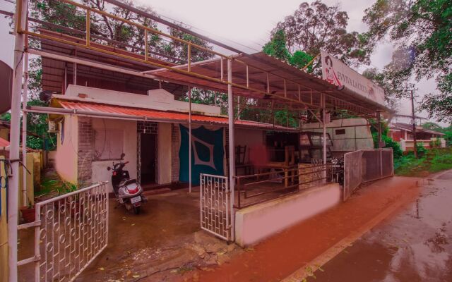 OYO 16070 Home Decent Studio Anjuna