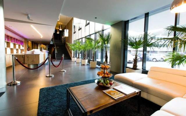 TheHotel (Adults only)