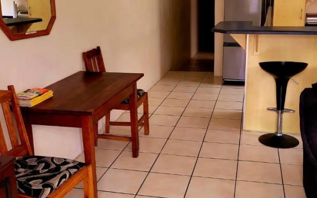 Kennington Palms B&B/Self Catering