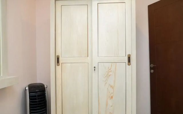 Homey 2BR with Private Roof Garden Gateway Pasteur Apartment