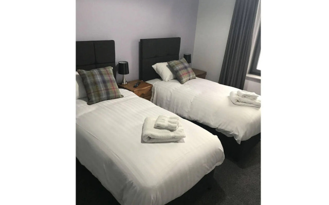 The Knowes Hotel & Restaurant