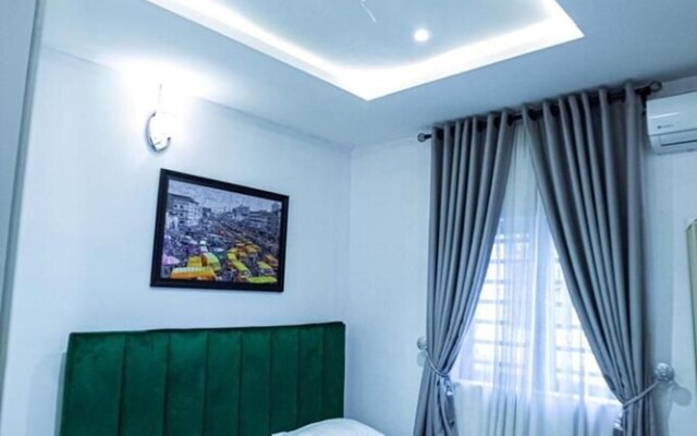 Immaculate 3-bed Duplex Apartment in Lagos