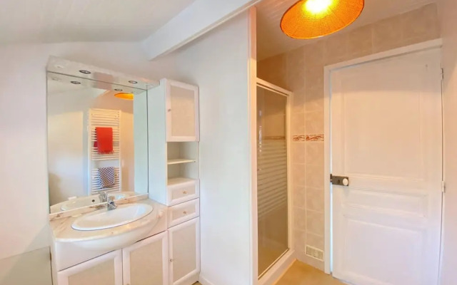 Charming Cottage Near Mont St. Michel Bay