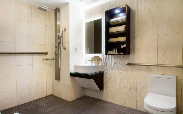 The Vue Hotel, Ascend Hotel Collection