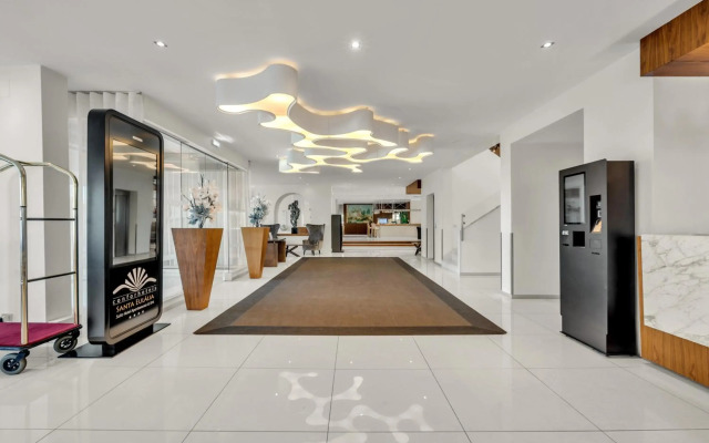 Santa Eulália Suite Hotel & SPA