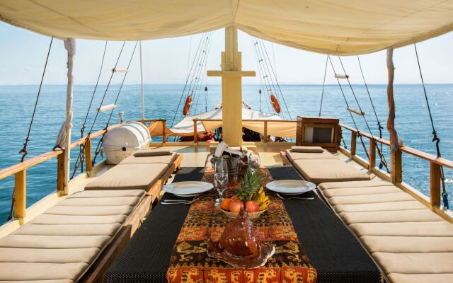 Plataran Phinisi Waecicu