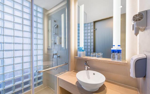 Holiday Inn Express Zhengzhou Airport by IHG