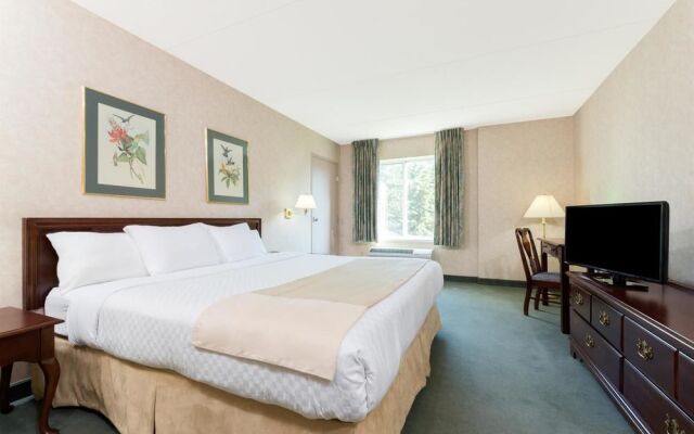Ramada Amherst/Getzville Hotel And Conference Center