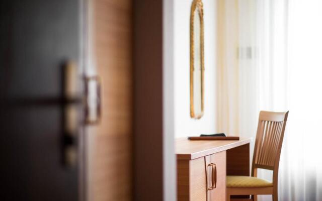 Hotel Paradies