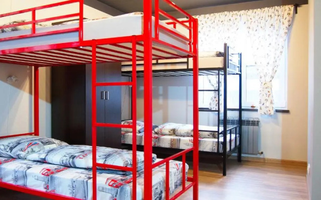 Guest House Opaliha Loft Rooms - Hostel