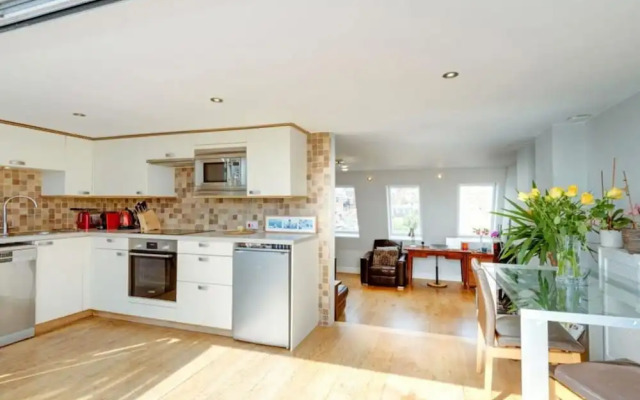 Beautiful 2-bed Apartment in London