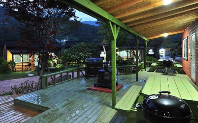 Gapyeong Smurf House Unshared House Pension