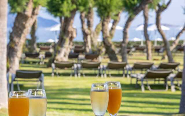 Neptune Luxury Resort