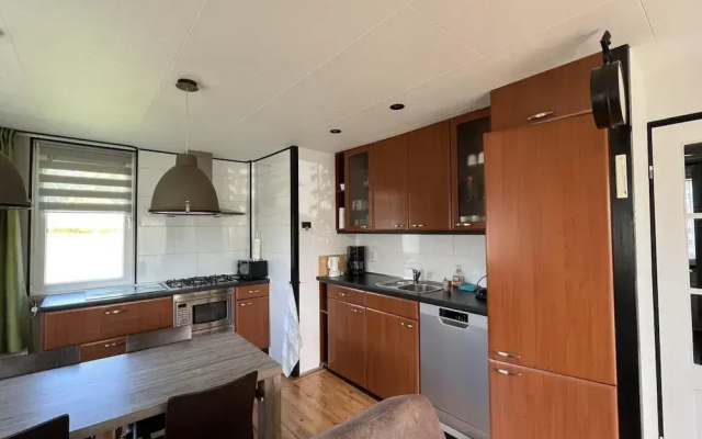 Comfortable Bungalow for 4 People
