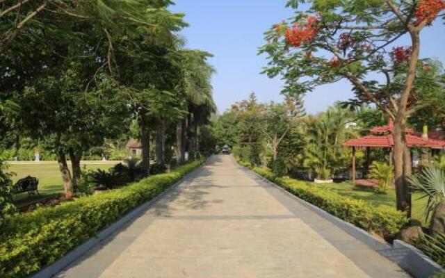 Moksh Farms